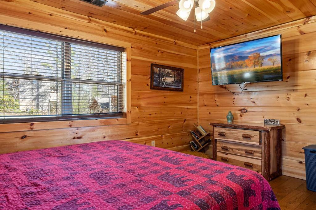 Bobcat Den By Eden Crest Villa Gatlinburg Exterior photo